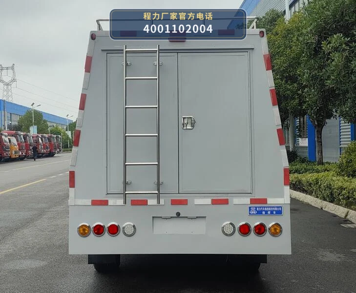 CL5030XZH6ASX型福田风景G7指挥车 产品细节图