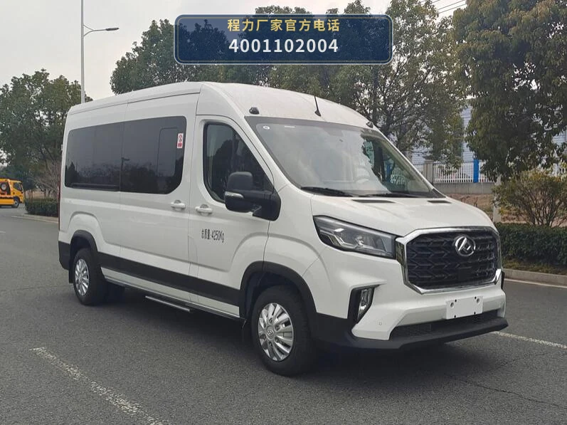 CL5041XYB6ABZ型程力牌运兵车 整车主图