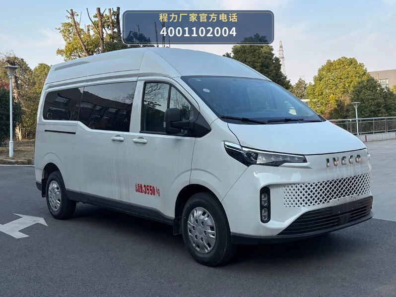 CL5042XYB6BYS型程力牌运兵车 整车主图