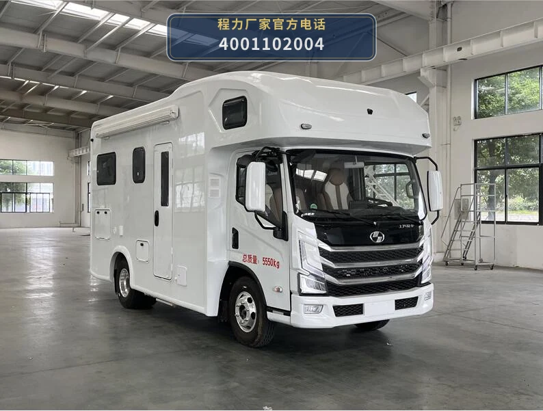 CL5060XLJ6AYS型程力牌旅居车 整车主图