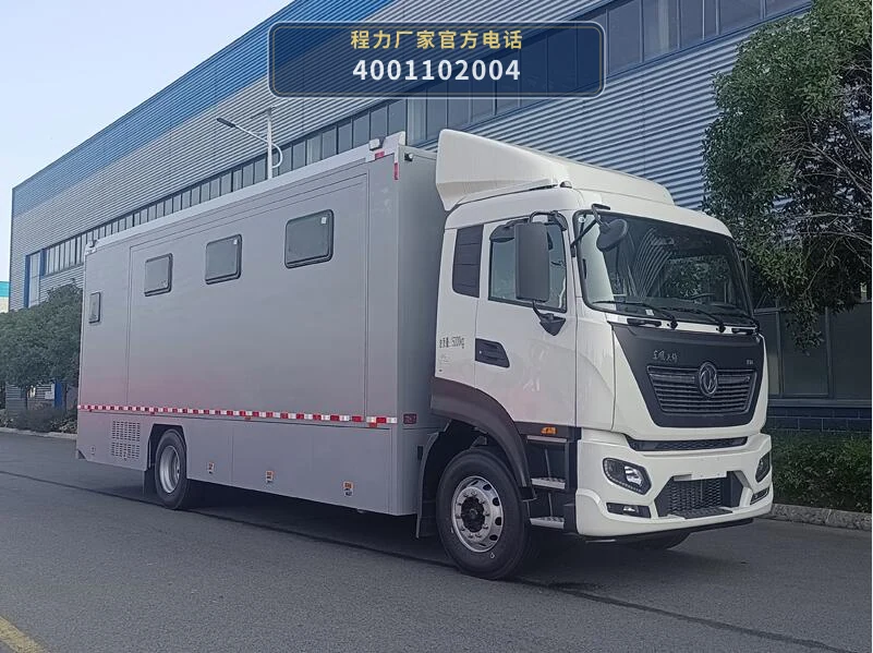 CL5150TSY6ABZ型东风天锦宿营车 整车主图