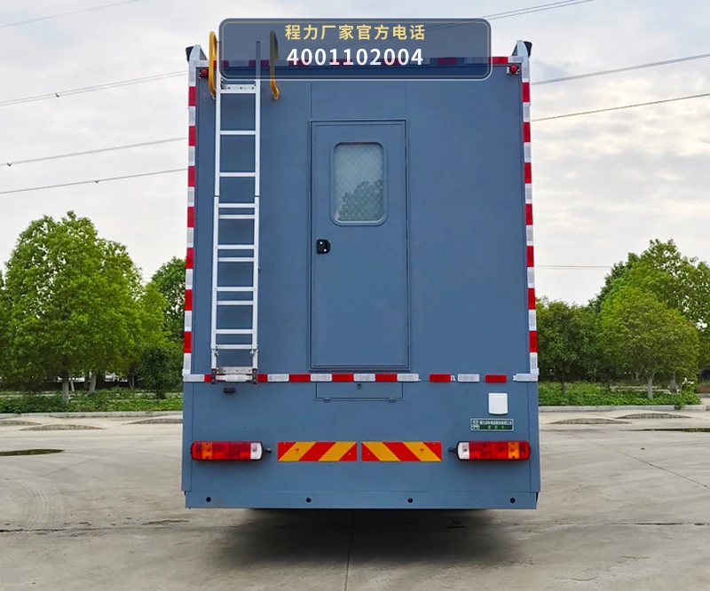 CL5180TSY6ABZ型一汽解放宿营车 产品细节图