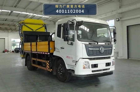 CLW5120TFZ6HC型东风天锦防撞缓冲车 整车主图