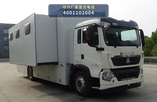 CLW5181TSYASL型重汽豪沃宿营车 产品细节图