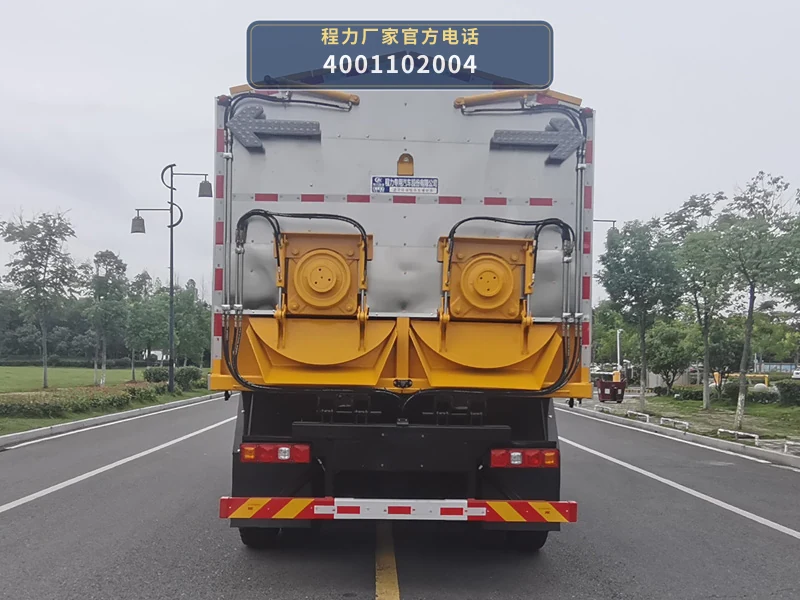 CLW5311TXBALY型沥青路面热再生修补车 产品细节图