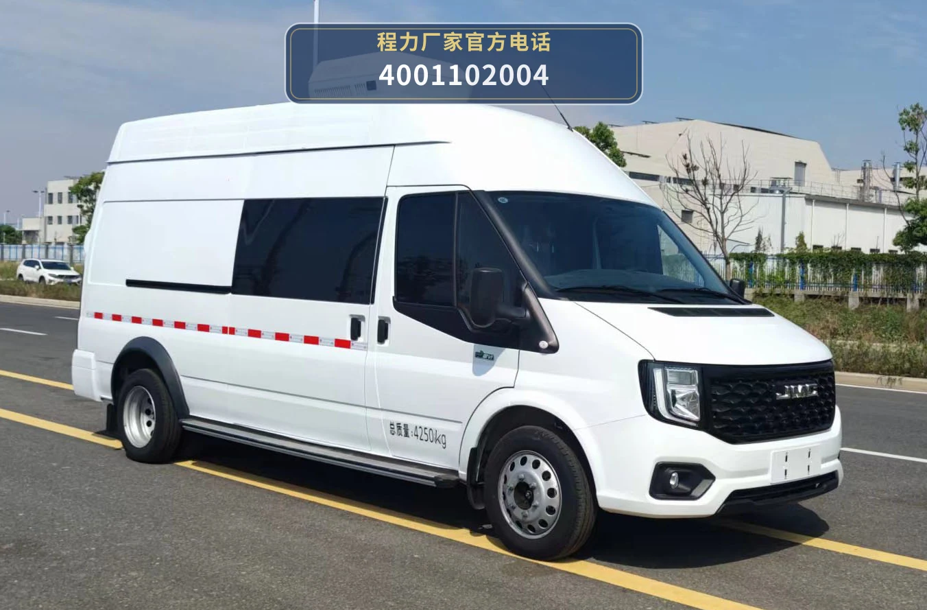 CXF5045XYLJ6RJ型程力新富牌医疗车 整车主图