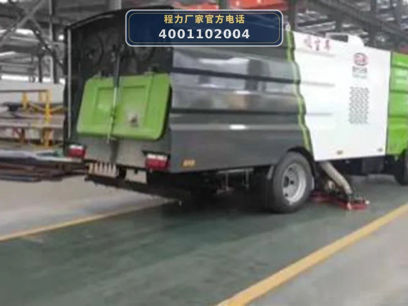 CLW5120TXC6SL型东风多利卡7方后置吸尘车