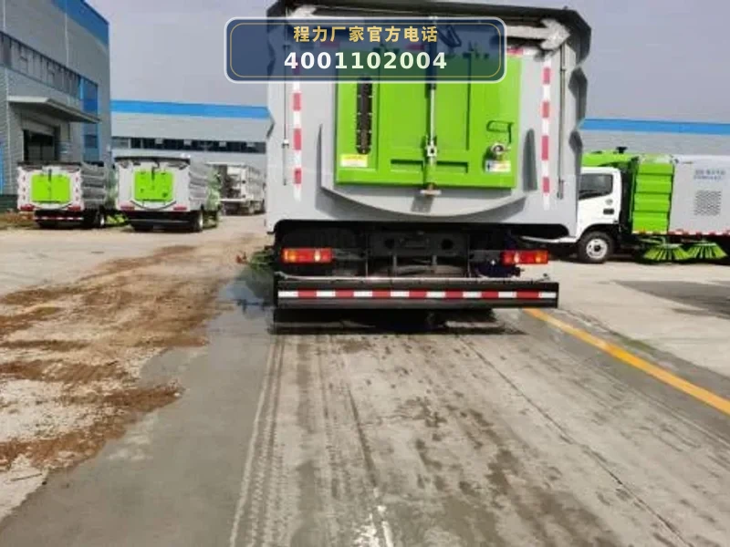 CLW5180TXS6型东风D9洗扫车