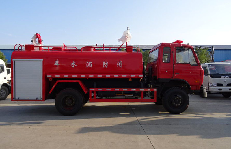 东风10吨消防洒水车